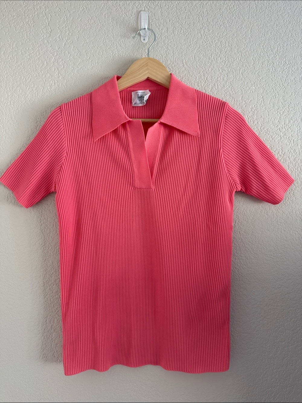 Women’s Short-Sleeve Vintage Ribbed Polo Tee in Coral